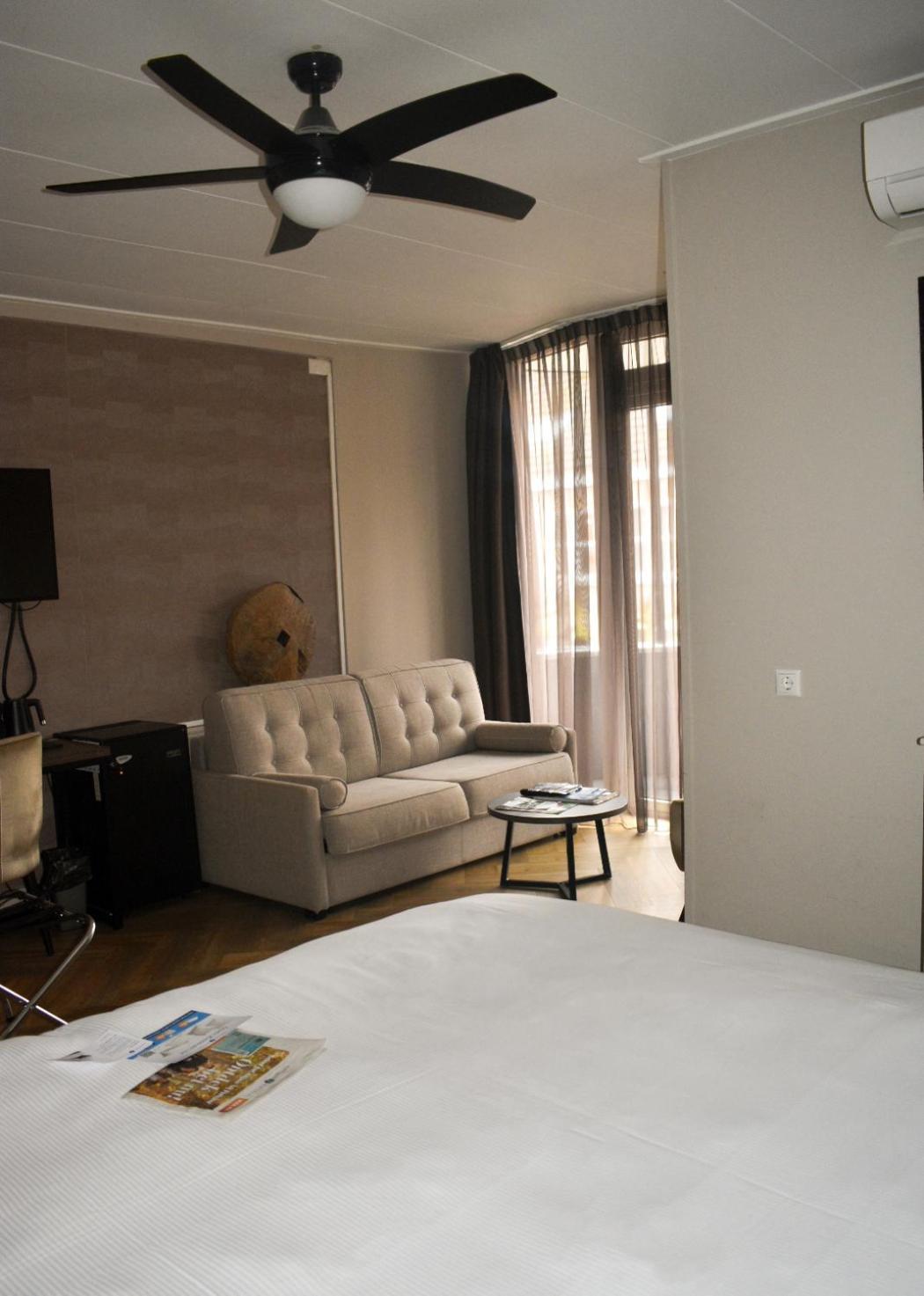 מאדה Fletcher Hotel-Restaurant De Korenbeurs מראה חיצוני תמונה